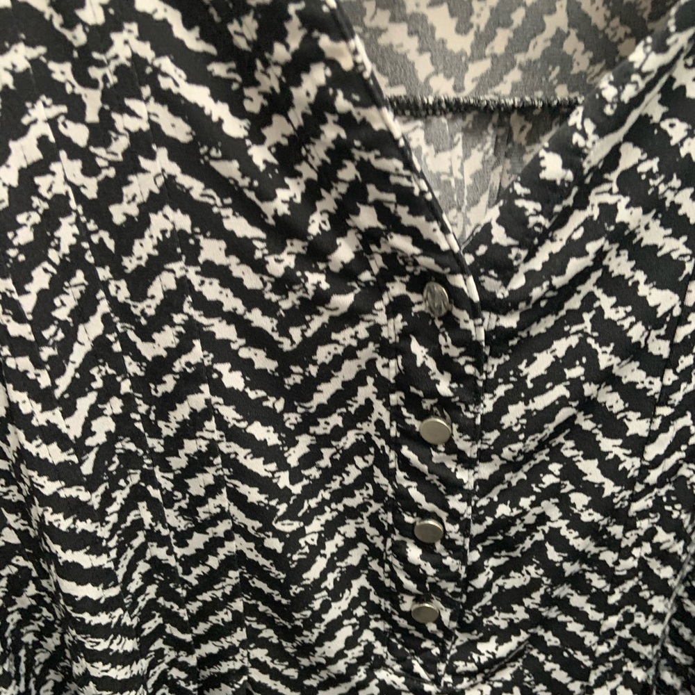 Sleeveless popover top